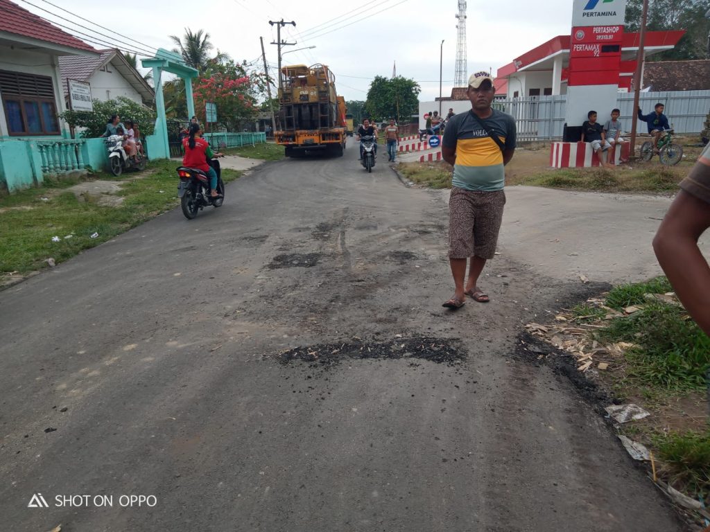 Peningkatan Jalan Perabumenang Tempirai Menuai Protes Warga, Begini Jelasnya