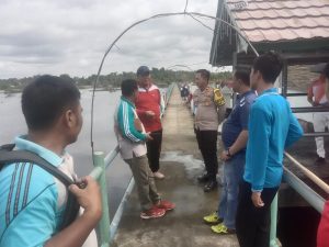 Ini Pesan Kapolsek Penukal Utara di Acara Jum’at Curhat yang Digelar di Desa Tempirai