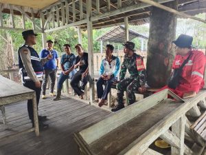 Polsek Tanah Abang Gelar Jum’at Curhat di Desa Tanah Abang Jaya, Begini Jelasnya