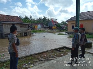 Polsek Tanah Abang Monitoring Debit Air di Sungai Lematang, Begini Jelasnya