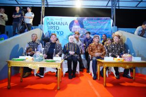 Keluang Tergoncang, Ribuan Masyarakat Padati Lapangan