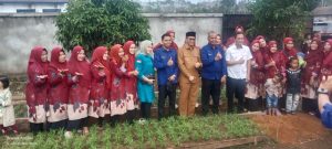 Bupati PALI Hadiri Acara Tebar Benih Ikan di Desa Pengabuan Timur
