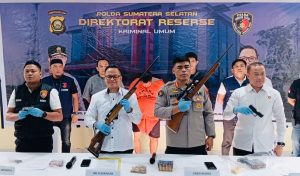 Amankan 4 Pucuk Senpi, 5 Magazen dan 327 Butir Peluru Tajam, Tim Ditreskrimum Polda Sumsel Bekuk Seorang ASN