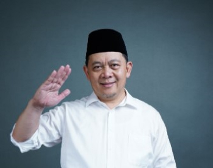 KH. Ivan Kuntara Tegaskan Dukungan Penuh untuk Pasangan Ane Ratna Mustika dan Budi Hermawan pada Pilkada Purwakarta 2024