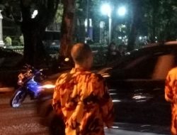 10 Jam Diperiksa Penyidik, Mantan Bupati Purwakarta dan Kajari Tancap Gas Kabur Tinggalkan Wartawan