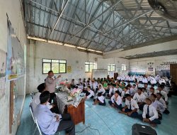 Sosialisasi Bahaya Narkoba dan Penerimaan Polri di Pondok Pesantren Qolbun Salim oleh Polres PALI