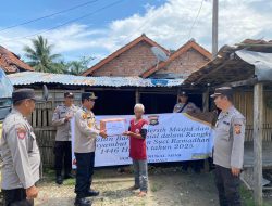 Salurkan Bansos, Polsek Penukal Abab Turun Langsung ke Masyarakat