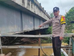 Polsek Talang Ubi Monitoring Daerah Rawan Banjir di Wilayah Hukumnya