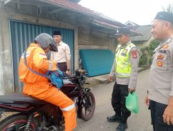 Polsek Tanah Abang Bagikan Takjil, Wujud Kepedulian Kepada Masyarakat 