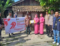 50 Paket Sembako untuk Warga Kurang Mampu Disalurkan Polsek Penukal Utara Dalam Rangka Bhakti Sosial HUT Bhayangkara ke-79 