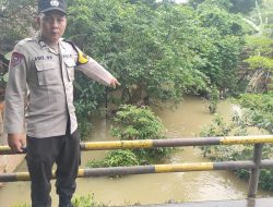 Sungai Menggeliat,Ancaman Banjir Mengintai, Polisi Siaga Penuh di Talang Ubi