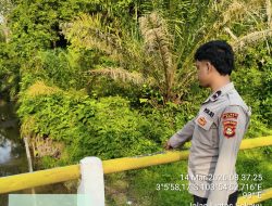 Antisipasi Banjir, Polsek Penukal Utara Cek Kondisi Danau Padang Tempirai dan Sungai Deras